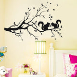 Stickers Ecureuil Chambre dessus un lit