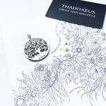 zoom sur le pendentif arbre de vie 